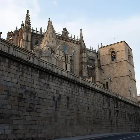 Las Dos Catedrales 2 Plasencia Exterior photo